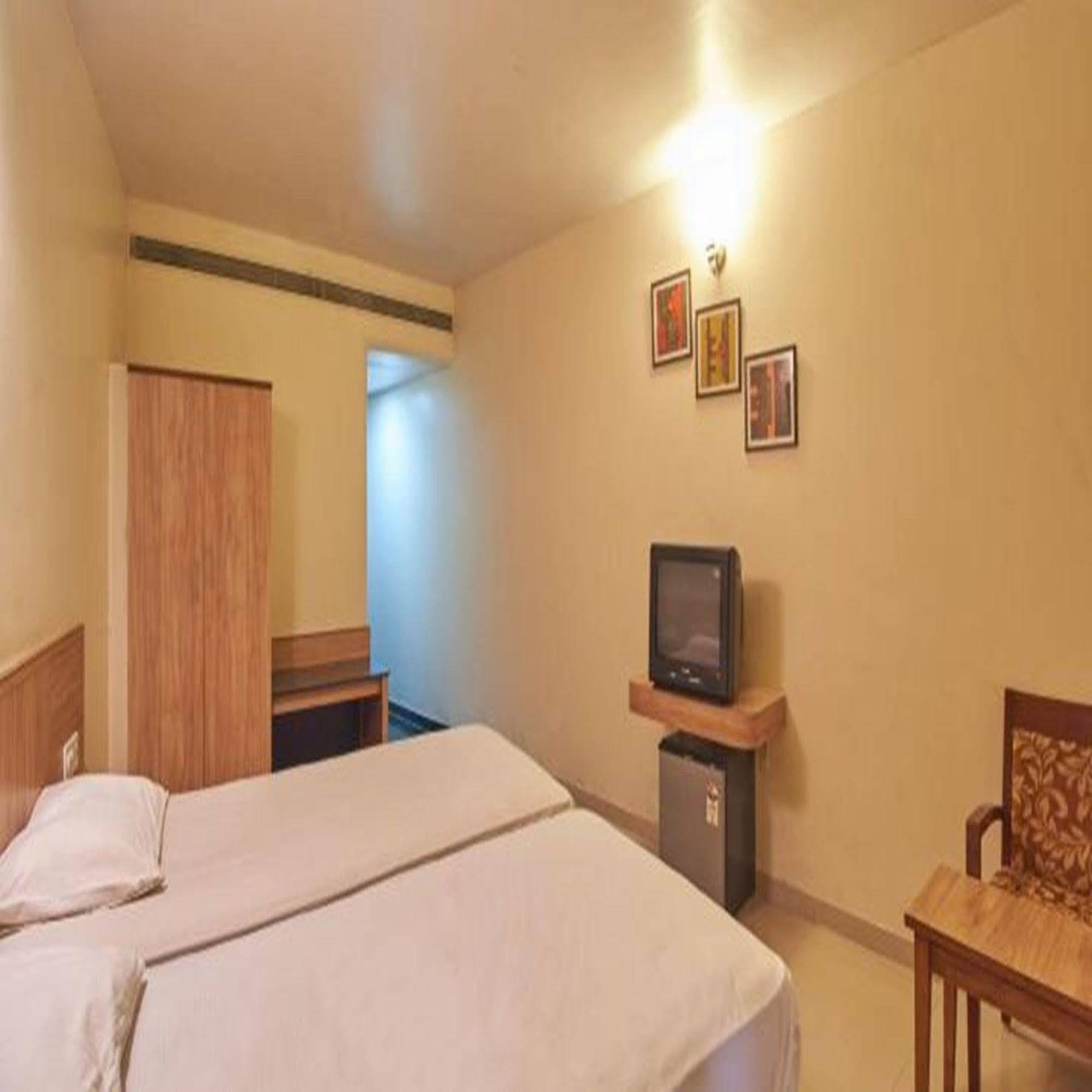 Sahil Sarovar Portico Lonavala Exterior foto